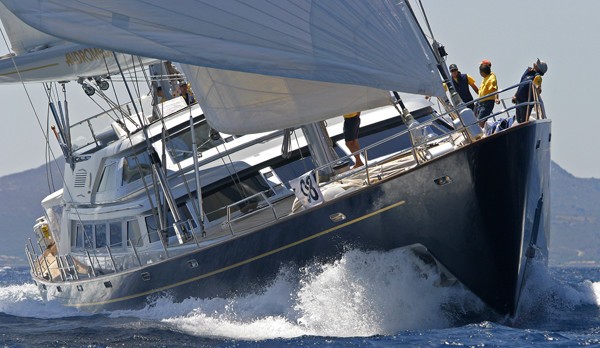 Yacht ANDROMEDA LA DEA, Perini Navi | CHARTERWORLD Luxury Superyacht ...